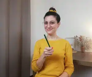 Aurélie, formatrice française, qui aide à apprendre l'italien que l'on parle vraiment en Italie.